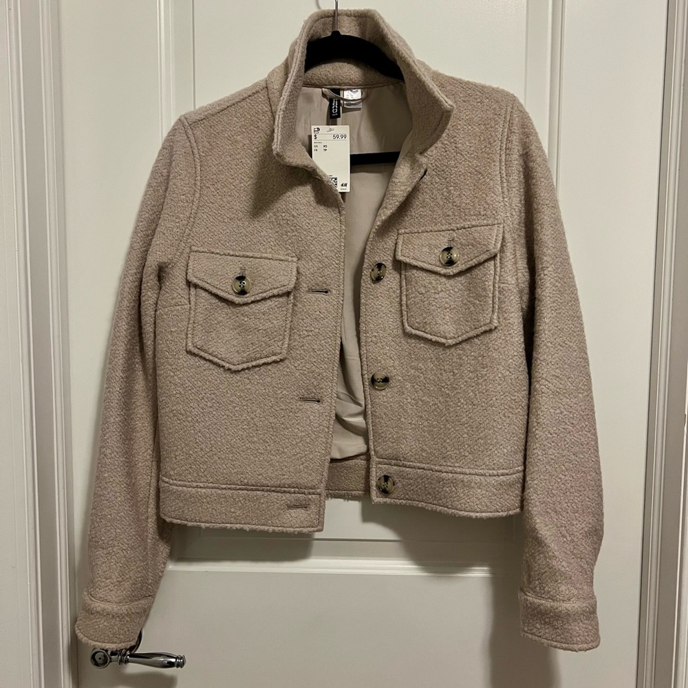 NEW H&M Overshirt Jacket XS
BRAND NEW WITH TAGS
